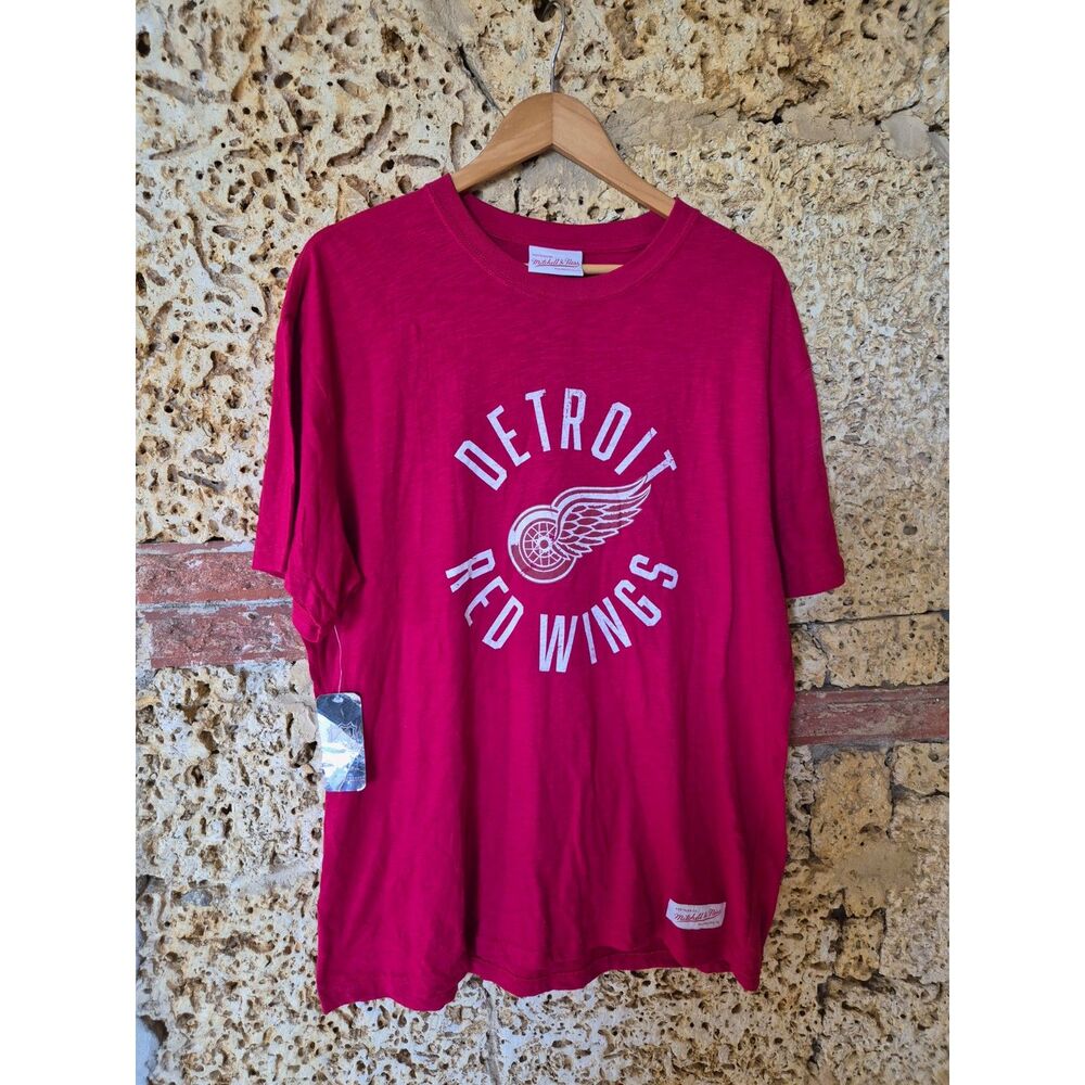 Detroit Red Wings Mitchell & Ness NHL Men's Large Red Graphic T-Shirt Hockey